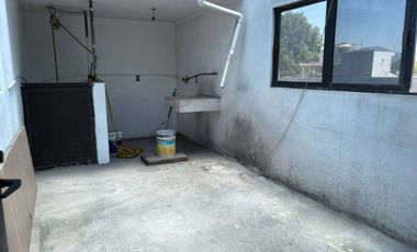 GRAN OPORTUNIDAD PARA INVERTIR, CASA PARA REMODELAR EN LOS REYES IZTACALA