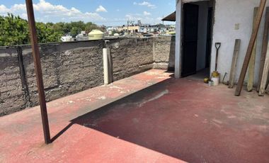 GRAN OPORTUNIDAD PARA INVERTIR, CASA PARA REMODELAR EN LOS REYES IZTACALA