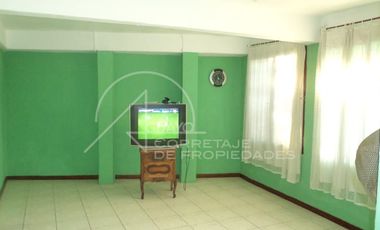 Venta Casa 4d+1b + Casa Interior 3d+2b 300 Metros, Recoleta