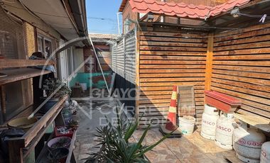 Venta Casa 4d+1b + Casa Interior 3d+2b 300 Metros, Recoleta