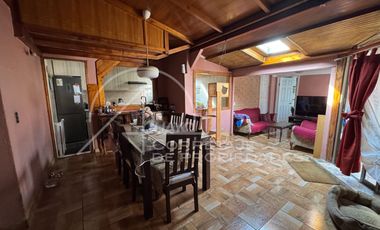 Venta Casa 4d+1b + Casa Interior 3d+2b 300 Metros, Recoleta
