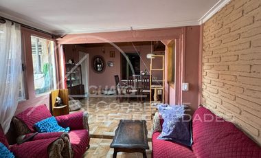 Venta Casa 4d+1b + Casa Interior 3d+2b 300 Metros, Recoleta