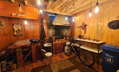 CASA 3D2B CON QUINCHO Y AIRE ACONDICIONADO BARRIO SANTA ELENA
