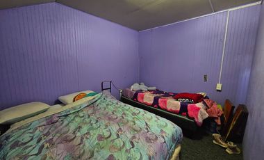 CASA 3D2B CON QUINCHO Y AIRE ACONDICIONADO BARRIO SANTA ELENA