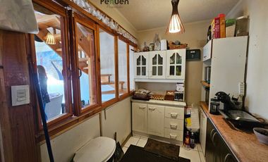 CASA 3D2B CON QUINCHO Y AIRE ACONDICIONADO BARRIO SANTA ELENA