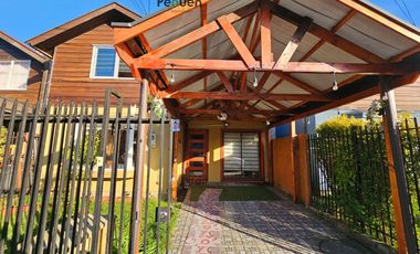 CASA 3D2B CON QUINCHO Y AIRE ACONDICIONADO BARRIO SANTA ELENA
