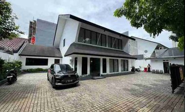 Disewakan Gedung 2lt Raya Pakubuwono Senopati Kebayoran Baru