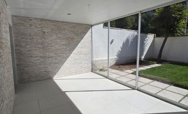 I. HOLZAPFEL #1145 | Moderna Casa 4D3B Jardín del Mar