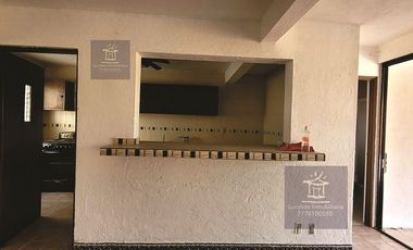 Casa en renta en Palmira con jardín privado