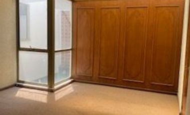 CASA EN VENTA EN LA COLONIA LA PAZ, UBICACIÓN MARAVILLOSA, IDEAL PARA REMODELAR PARA CONSULTORIOS, DEPARTAMENTOS, ACADEMIAS, NOTARÍAS, GIMNASIO, SPA,