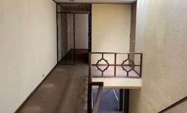 CASA EN VENTA EN LA COLONIA LA PAZ, UBICACIÓN MARAVILLOSA, IDEAL PARA REMODELAR PARA CONSULTORIOS, DEPARTAMENTOS, ACADEMIAS, NOTARÍAS, GIMNASIO, SPA,