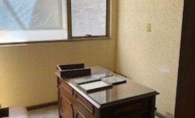 CASA EN VENTA EN LA COLONIA LA PAZ, UBICACIÓN MARAVILLOSA, IDEAL PARA REMODELAR PARA CONSULTORIOS, DEPARTAMENTOS, ACADEMIAS, NOTARÍAS, GIMNASIO, SPA,