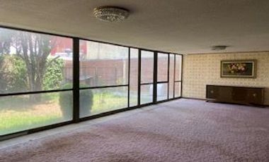CASA EN VENTA EN LA COLONIA LA PAZ, UBICACIÓN MARAVILLOSA, IDEAL PARA REMODELAR PARA CONSULTORIOS, DEPARTAMENTOS, ACADEMIAS, NOTARÍAS, GIMNASIO, SPA,