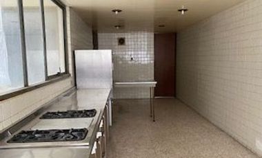 CASA EN VENTA EN LA COLONIA LA PAZ, UBICACIÓN MARAVILLOSA, IDEAL PARA REMODELAR PARA CONSULTORIOS, DEPARTAMENTOS, ACADEMIAS, NOTARÍAS, GIMNASIO, SPA,