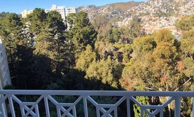 EN VENTA AMPLIO Y HERMOSO DEPARTAMENTO EN VALPARAÍSO, CONDOMINIO JARDÍN SUIZO 1 CERCANO A RUTA 68.
