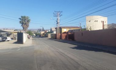 EN VENTA AMPLIA Y HERMOSA CASA EN VALLENAR, QUINTA VALLE. SECTOR RESIDENCIAL.