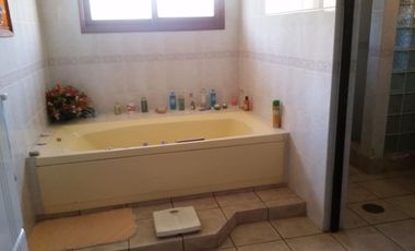 EN VENTA AMPLIA Y HERMOSA CASA EN VALLENAR, QUINTA VALLE. SECTOR RESIDENCIAL.