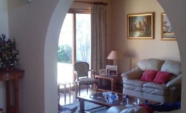EN VENTA AMPLIA Y HERMOSA CASA EN VALLENAR, QUINTA VALLE. SECTOR RESIDENCIAL.
