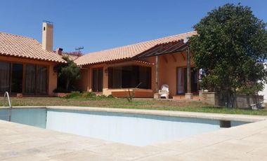 EN VENTA AMPLIA Y HERMOSA CASA EN VALLENAR, QUINTA VALLE. SECTOR RESIDENCIAL.