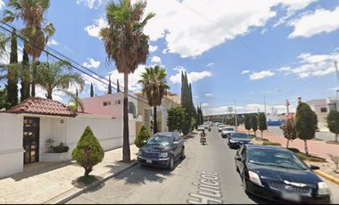 VENTA DE HERMOSA CASA