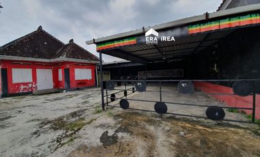 RUANG USAHA DIJUAL DAN DISEWAKAN DEKAT STASIUN SOLO BALAPAN