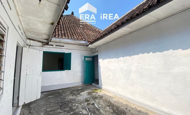 RUANG USAHA DIJUAL DAN DISEWAKAN DEKAT STASIUN SOLO BALAPAN