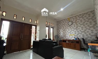 RUMAH DIJUAL DEKAT LUWES KARTASURA SOLO BARAT