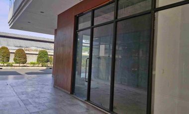 Disewakan kios area Jakarta, konsep terbuka, lokasi sttategis