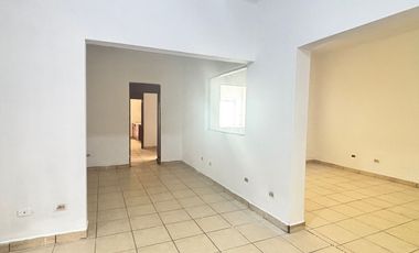 Venta de Oficina/Bodega comercial en Col. Pablo A de la Garza, atrás de Cintermex