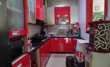 ‼️Termurah Dikelasnya‼️ Rumah Semi Furnished di Kawasan Elite THE GAYUNGSARI dekat Central Park