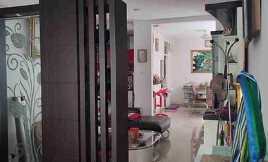 ‼️Termurah Dikelasnya‼️ Rumah Semi Furnished di Kawasan Elite THE GAYUNGSARI dekat Central Park
