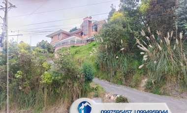 Vendo Casa con Terreno Sector El Verde, Tarqui, Cuenca, Ecuador