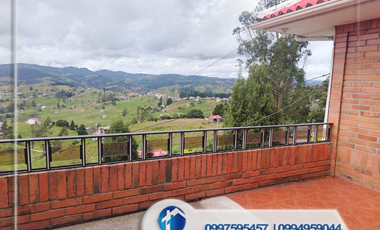 Vendo Casa con Terreno Sector El Verde, Tarqui, Cuenca, Ecuador