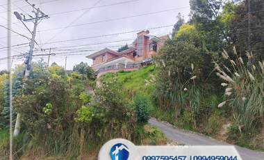 Vendo Casa con Terreno Sector El Verde, Tarqui, Cuenca, Ecuador