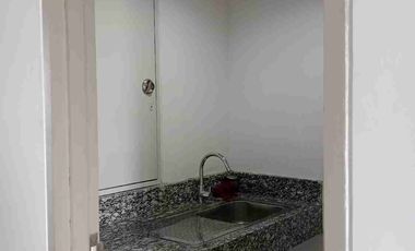 Disewakan/jual Unit Perkantoran Dengan Furnish Mewah The Royal 55 Royal Residence Surabaya