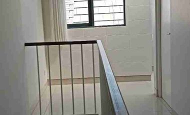 Dijual / Disewakan Rumah 3 Lantai Full Furnishdi Serenade Royal Residence