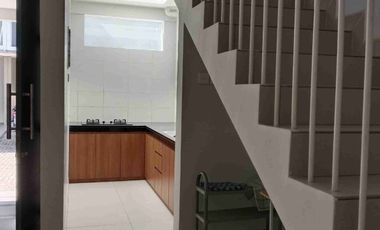Dijual / Disewakan Rumah 3 Lantai Full Furnishdi Serenade Royal Residence