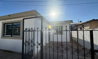 Se RENTA Casa ubicada en Privada con acceso controlado, Col. Humaya, a unos metros del boulevard