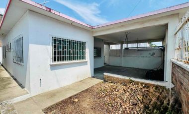 CASA EN RENTA. DE UN NIVEL