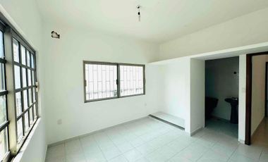 CASA EN RENTA. DE UN NIVEL