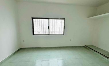 CASA EN RENTA. DE UN NIVEL