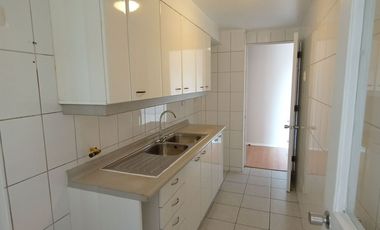 Dpto. 2 Dorm / 1 Baño / 1 Bod.- Barrio República, Santiago.-