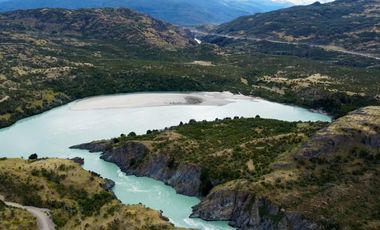 Campo en venta colindante al Río Baker de 104 hectáreas