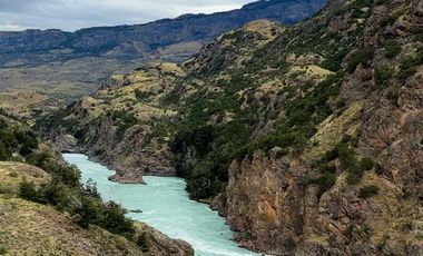 Campo en venta colindante al Río Baker de 104 hectáreas