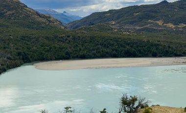 Campo en venta colindante al Río Baker de 104 hectáreas