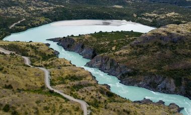 Campo en venta colindante al Río Baker de 104 hectáreas