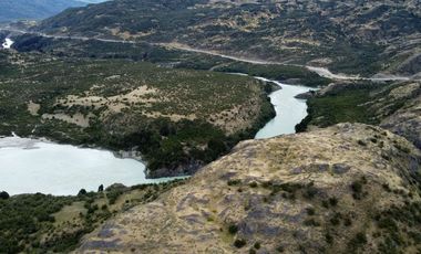 Campo en venta colindante al Río Baker de 104 hectáreas