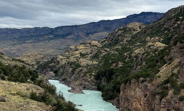 Campo en venta colindante al Río Baker de 104 hectáreas