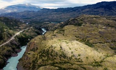 Campo en venta colindante al Río Baker de 104 hectáreas