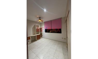 Venta De Departamento En 3Er Piso En Urb.Laguna Del Chipe//ID: 1176243